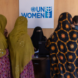 Afganskar konur senda Íslendingum skilaboð