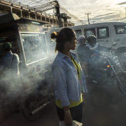 Valdefling með öruggum fólksflutningum – Yfirlýsing UN Women í tilefni af alþjóðadegi farandfólks