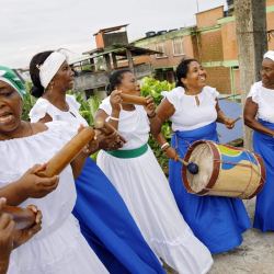 Til hamingju með daginn!