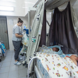 HIV smitaðar mæður í Úkraínu í óbærilegri stöðu