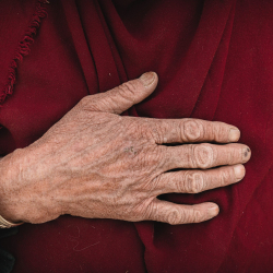 Afganskar konur sem snúa heim eru án tækifæra og öryggis