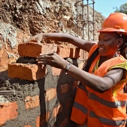 Reynslusaga: Kaus að læra múrverk því þau störf eru betur launuð