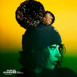 Einstakar Fokk ofbeldi húfur